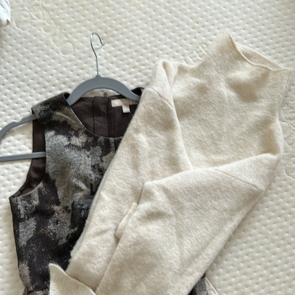 Wool dress with texture - Picture 6 of 6